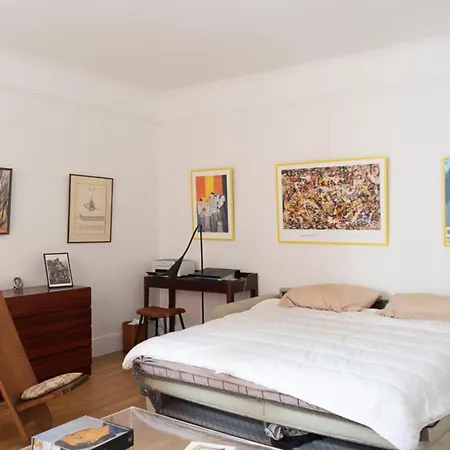 Lejlighed Charming Studio With Balcony In
